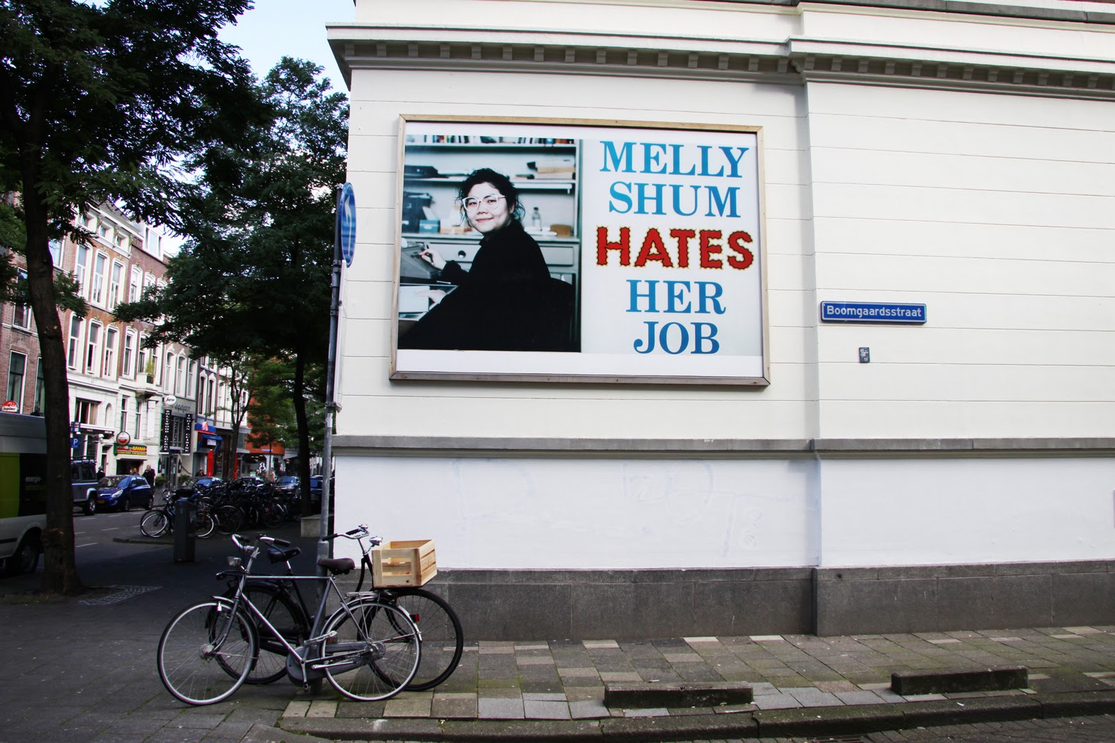 Ken Lum, Witte de With Museum, Rotterdam, 1989. Image Courtesy of Kunstinstituut Melly.