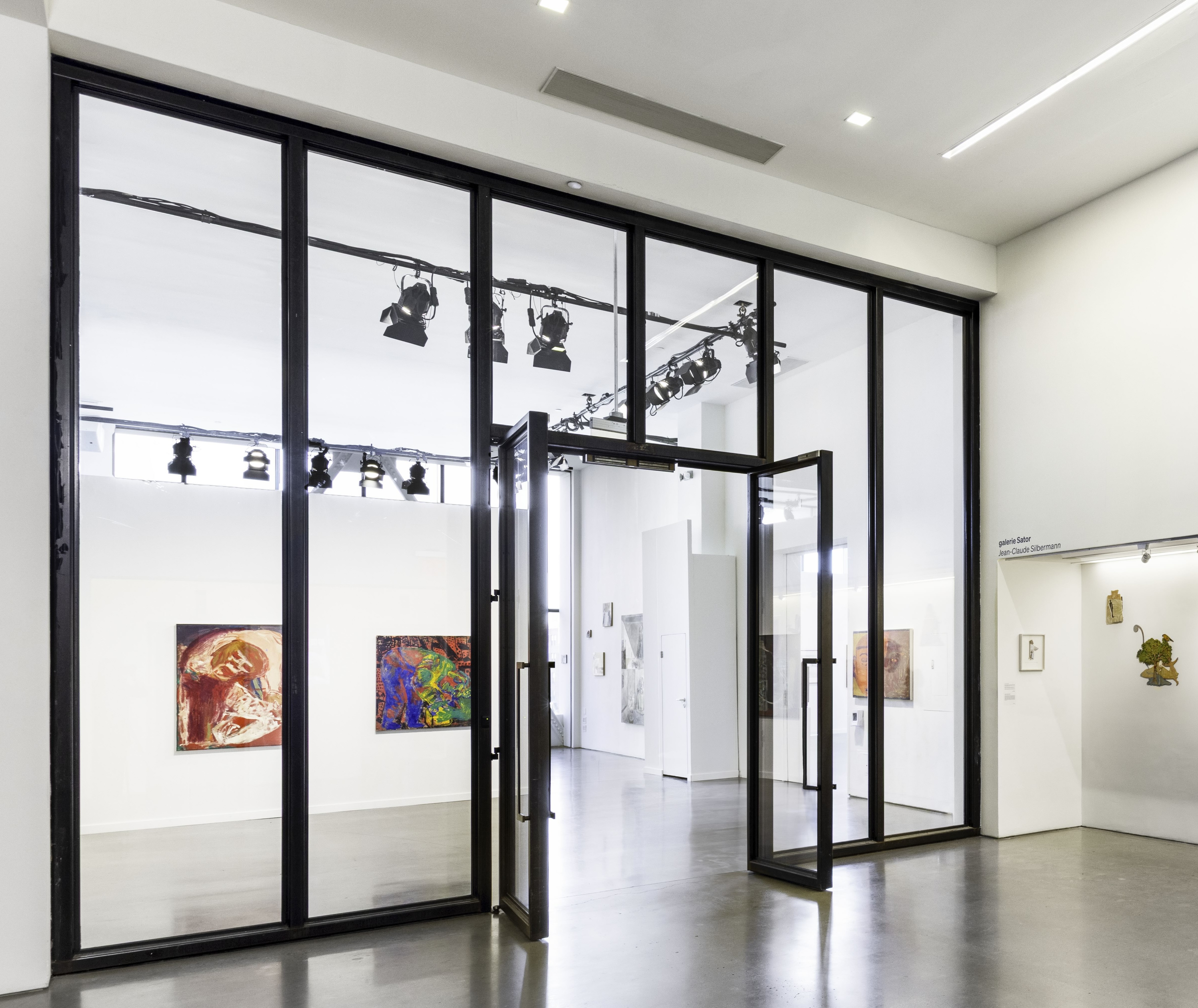 Installation view, Independent, Magenta Plains, New York, NY, 2025. Photography by Leandro Justen. Courtesy of Independent.