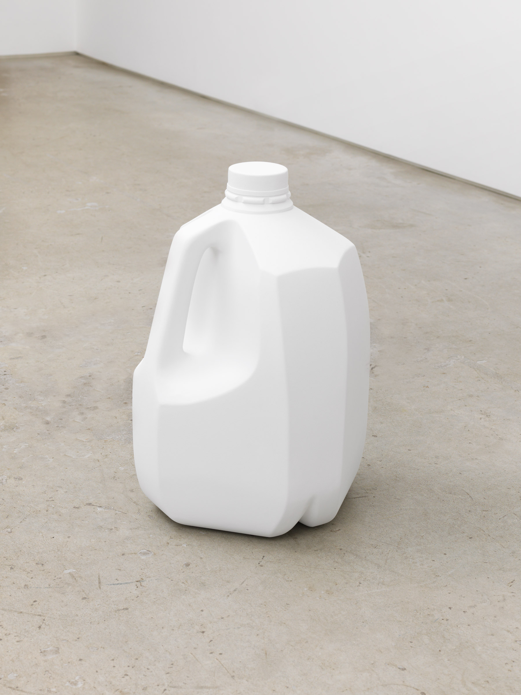 Nathaniel Robinson, Jug, 2017-18, fiberglass-reinforced gypsum cement over XPS foam, paint, 20h x 12w x 12d in.