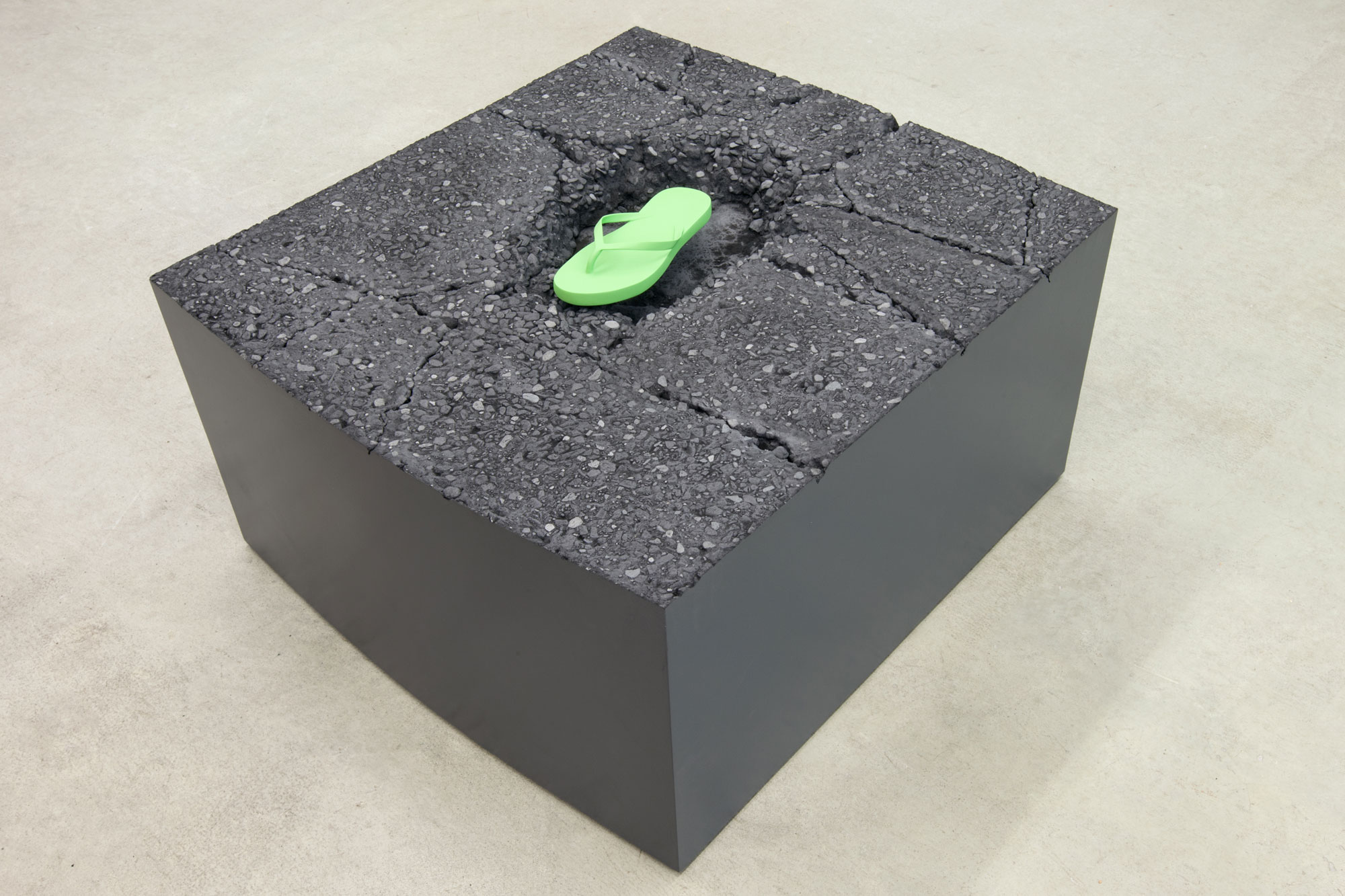 Nathaniel Robinson, Freeze Thaw, 2015, polymer modified gypsum cement, glass fiber, wood, steel and paint, 14h x 26w x 23d in.